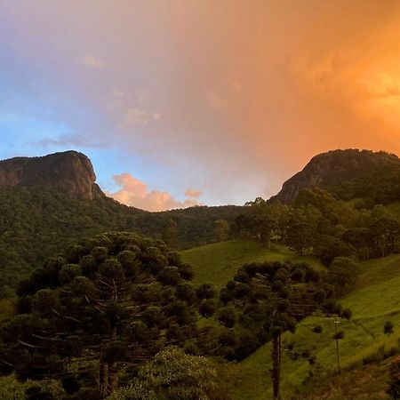 Villa Abrigo de montanha - Berghütte São Bento do Sapucaí Exterior foto